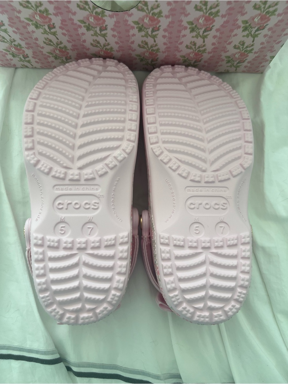 Crocs Love Shack Fancy Pink - Picture 4 of 7